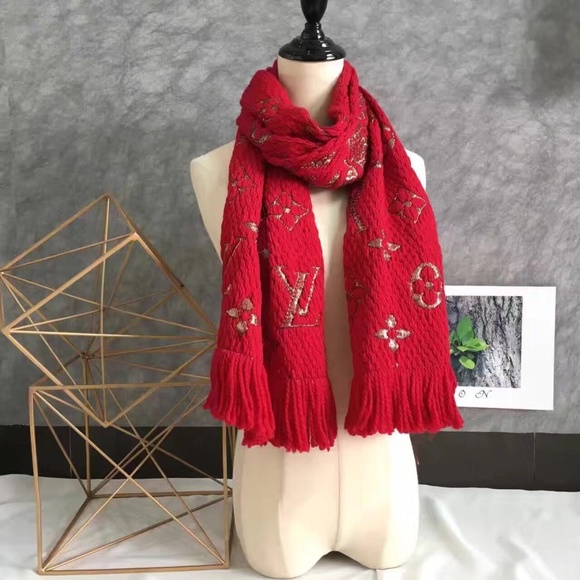 Happy New Year🔥$399‼️LOGOMANIA SHINE SCARF Red - Picture 2 of 3